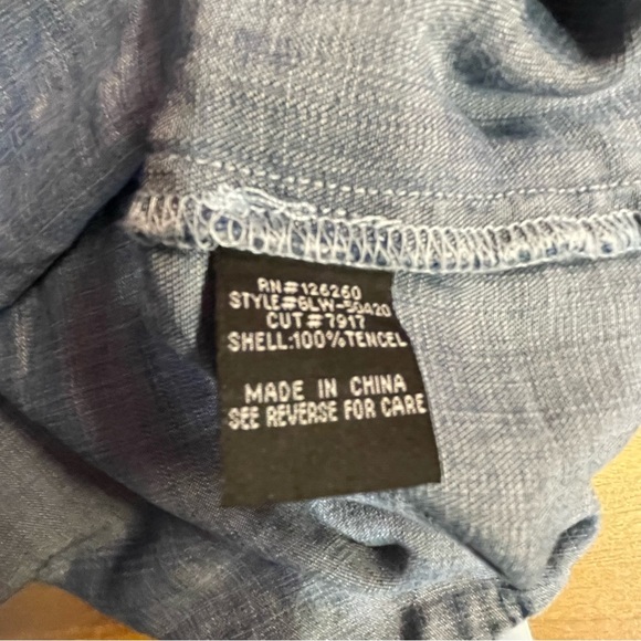 Velvet Heart Light Blue V-Neck Tee - Picture 8 of 8